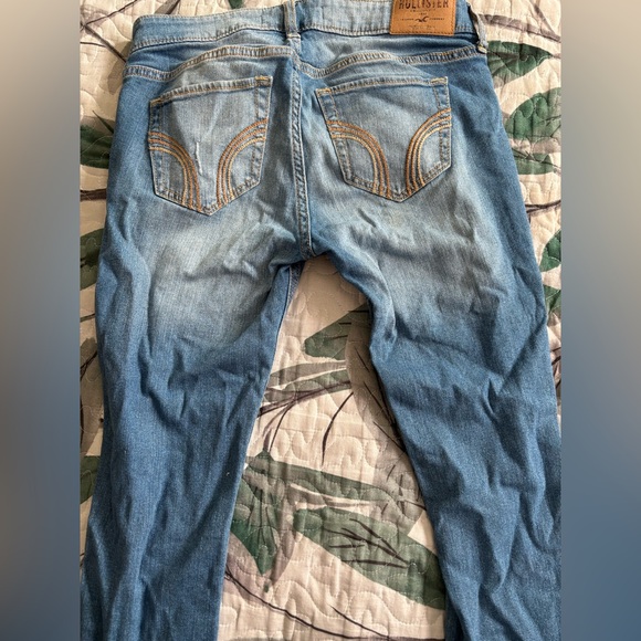 Hollister girl jeans - Picture 2 of 3